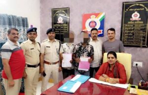 रेलवे सुरक्षा बल ने अवैध रूप से तत्काल टिकट बेचने वाले दो दलालों को किया गिरफ्तार