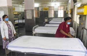 भारत में कोरोना संक्रमण के बढ़ते आंकड़ों के बीच अब पहली बार राहत की खबर, मामलों में आई गिरावट