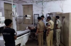 चार बीघा जमीन पर जबरन जुताई को लेकर परिवार के लोगों में खूनी संघर्ष, एक की मौत, दो सगे भाई घायल