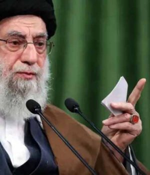 khameni.jpg