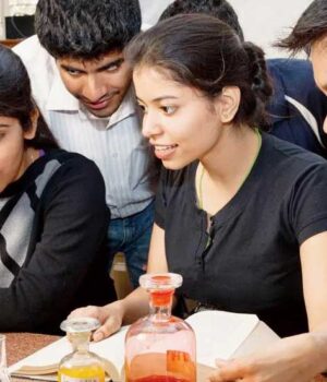 student_college79_2.jpg