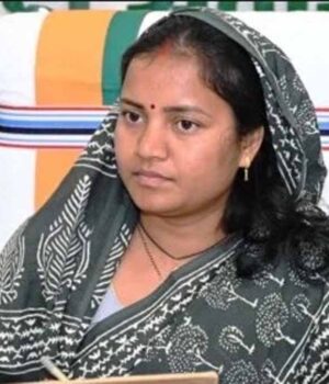 laxmi_rajvade3.jpg