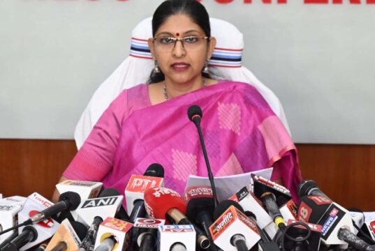 खाद्य विभाग की सचिव रीना बाबा साहब कंगाले ने आयोजित की समीक्षा बैठक