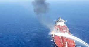 हिंद महासागर में अमेरिका ने ईरानी टैंकर को घेरा, 3 जहाजों की घेराबंदी से बढ़ा संकट