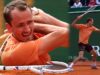 Daniil Medvedev का गुस्सा: 40 सेकंड में 7 रैकेट तोड़े, झेली सबसे शर्मनाक हार