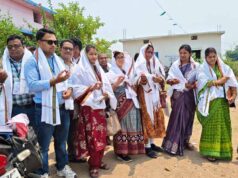 गर्मी से राहत का देसी जुगाड़: तहसीलदार ने प्रगणकों को बांटे प्याज-टॉवेल, लौटने पर शरबत