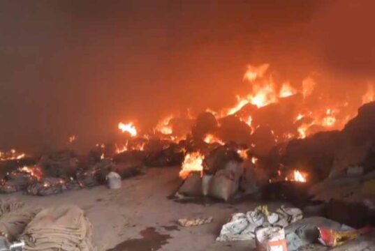 कांकेर में आग का तांडव: राइस मिल गोदाम में लगी भीषण आग, लाखों की क्षति