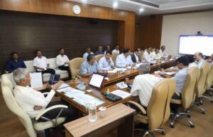 मुख्य सचिव ने बैठक में कलेक्टर्स को दिए निर्देश