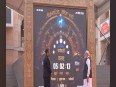 काशी विश्वनाथ मंदिर पहुंचे पीएम मोदी, विक्रमादित्य वैदिक घड़ी का किया अवलोकन