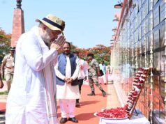 शहीद जवानों के परिवारों के बीच बैठकर केंद्रीय गृहमंत्री ने बंधाया ढांढस, हरसंभव सहयोग का दिलाया भरोसा
