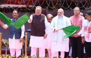 सुरक्षा व्यवस्था होगी और मजबूत, रायपुर में अमित शाह ने नई Dial-112 सेवा और मोबाइल फॉरेंसिक वैन को हरी झंडी दिखाई