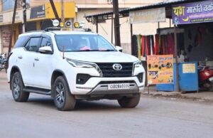 जनता के बीच सरल छवि का संदेश, राजस्व मंत्री टंक राम वर्मा ने छोड़ा सरकारी काफिला