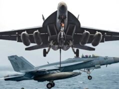 US की कार्रवाई: F/A-18 से ब्लॉकेड हमला, 3 ईरानी जहाजों को रोका