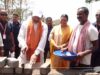 जशपुर दौरे पर CM साय: PMAY लाभार्थी के घर पहुंचकर खुद रखी ईंट, बढ़ाया उत्साह