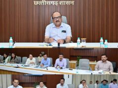 शासन के मिशन मोड में किए जाने वाले कार्यों की हुई समीक्षा मुख्य सचिव ने अधिकारियों की ली बैठक
