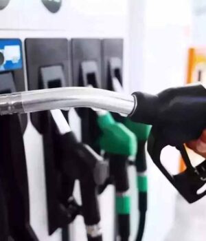 Petrol_and_diesel_A_131_3-5.jpg