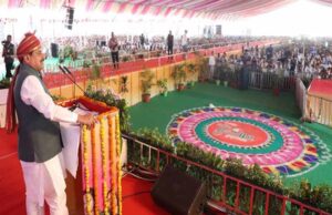 नरसिंहपुर की ऐतिहासिक धरोहरों पर केंद्रित कैलेंडर का किया विमोचन
