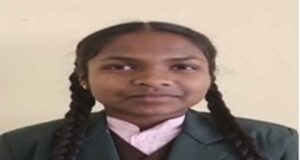 10वीं सीबीएसई बोर्ड परीक्षा मेंहासिल की प्रथम स्थान