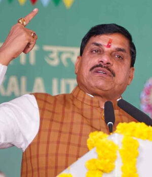 mohan_3A_122_1.jpg