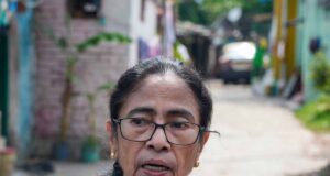 ममता बनर्जी दिल्ली पहुंचीं, इंडिया गठबंधन बैठक में रणनीति पर नजर