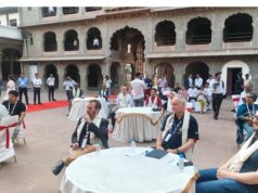 BRICS कृषि सम्मेलन: हेरिटेज वॉक में शामिल विदेशी मेहमानों ने इंदौर की संस्कृति और होलकरकालीन धरोहर को जाना
