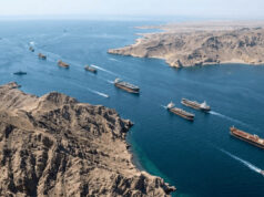Hormuz Strait Crisis: ड्रोन हमले के बाद 11 हजार नाविकों की सुरक्षा पर संकट, ईरान से बढ़ा समुद्री तनाव