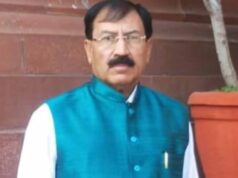 ममता बनर्जी को बड़ा झटका, प्रसून बनर्जी ने थामा बागी सांसदों का साथ