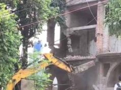 रायपुर में स्कूल परिसर में निर्माण पर एक्शन, चर्च निर्माण के आरोप के बीच चला बुलडोजर