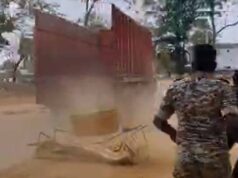 Chhattisgarh News: मोहला-मानपुर में दो बार पुलिस बैरिकेड तोड़कर भागा ट्रक, हादसे में मासूम की मौत