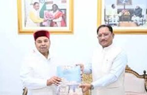 छत्तीसगढ़ के CM विष्णुदेव साय से मिले कर्नाटक के राज्यपाल थावरचंद गहलोत, समसामयिक विषयों पर किया विचार-विमर्श