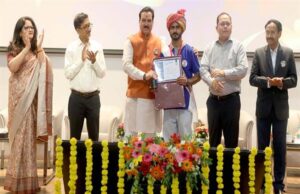 उत्कृष्ट प्रशिक्षुओं का किया सम्मान
