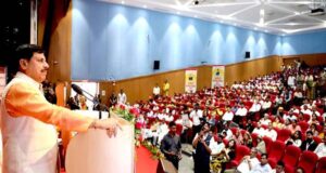 आदिरंग में बिखरे जनजाति संस्कृति और उमंग- उल्लास के रंग