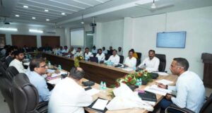 निर्माणाधीन सड़कों पर वैकल्पिक व्यवस्था बनाकर काम करने के दिए निर्देश ताकि बरसात में लोगों को न हो परेशानी