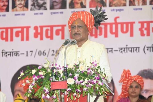 मुख्यमंत्री विष्णु देव साय ने किया कचना धुरवा गोंडवाना भवन का लोकार्पण
