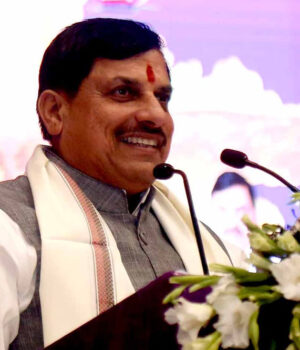 mohan_16A_101_2.jpg