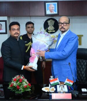 rAJYAPAL_02.jpg