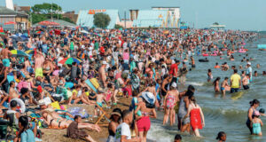 Europe Heatwave: यूके में हीटवेव से 2700 मौतें, बदलते मौसम ने बढ़ाई चिंता, सऊदी जैसी गर्मी की चेतावनी