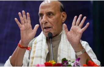 ‘राष्ट्रसेवा में जुटा RSS’, रजिस्ट्रेशन विवाद पर राजनाथ सिंह का पलटवार