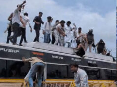भोपाल में किसान आंदोलन उग्र, अर्धनग्न प्रदर्शन और बैरिकेड तोड़ने के बीच सरकार का बड़ा कदम; CM ने बनाई वार्ता समिति