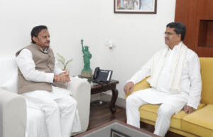 उप मुख्यमंत्री शुक्ल ने त्रिपुरा के CM डॉ. माणिक साहा का किया स्वागत, शिष्टाचार भेंट रही चर्चा में