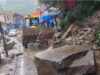 Char Dham Yatra: लगातार बारिश से उत्तराखंड बेहाल, बदरीनाथ नेशनल हाईवे बंद, नदियां खतरे के निशान पर