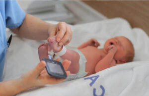 क्या ब्लड टेस्ट से बच्चों में बढ़ रहा बीमारी का खतरा? NICU पर नई स्टडी ने बढ़ाई चिंता