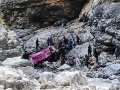 Pakistan Bus Accident: खाई में गिरी ओवरलोडेड बस, 40 की मौत; कई अन्य घायल