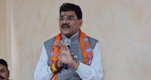 RSS और राम मंदिर विवाद पर सियासी घमासान, BJP सांसद ज्ञानेश्वर पाटिल के बयान से बढ़ा राजनीतिक तापमान