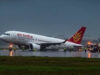 Mumbai Airport Weather: जीरो विजिबिलिटी से उड़ानें प्रभावित, इंदौर में 2 मिनट के गैप में उतरे दो पैसेंजर विमान, 240+ यात्री परेशान