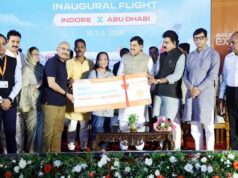 पहली उड़ान में आबू धाबी गए 100 यात्री, वापसी में 170 यात्री इंदौर आएंगे