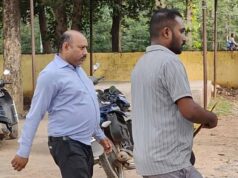 कोंडागांव ACB एक्शन: नामांतरण के बदले रिश्वत लेते तहसीलदार का रीडर पकड़ा गया