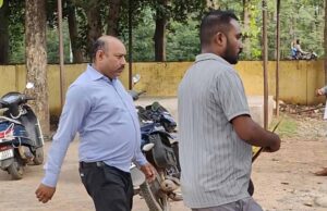 कोंडागांव ACB एक्शन: नामांतरण के बदले रिश्वत लेते तहसीलदार का रीडर पकड़ा गया