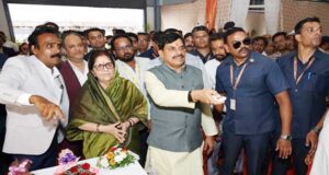 पीथमपुर को वैश्विक औद्योगिक हब के रूप में विकसित करने के लिए सरकार प्रतिबद्ध