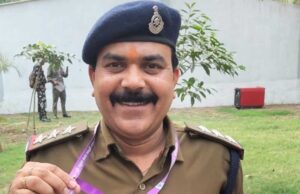 पुलिस महानिदेशक ने 5 हजार रुपए के नगद पुरस्कार से किया सम्मानित